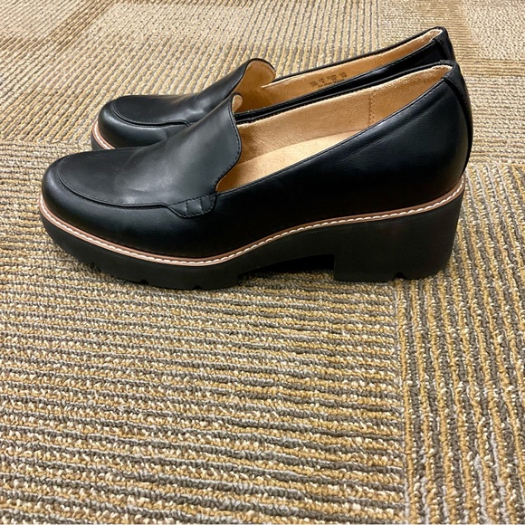 Naturalizer Chunky Penny Loafer platform heel Black Sz 9M - Picture 2 of 5